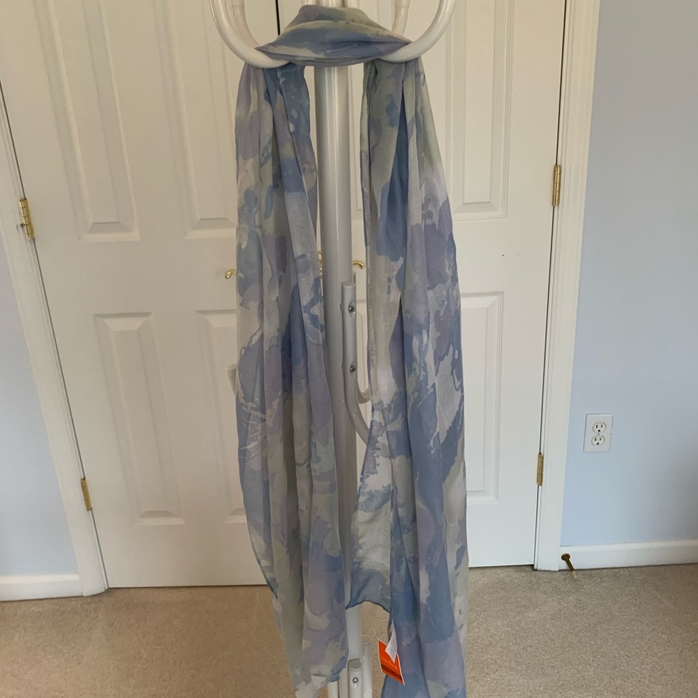 west loop Scarf